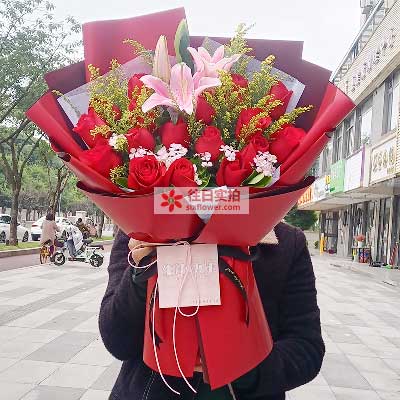 株洲19朵红玫瑰百合，与你幸福前行